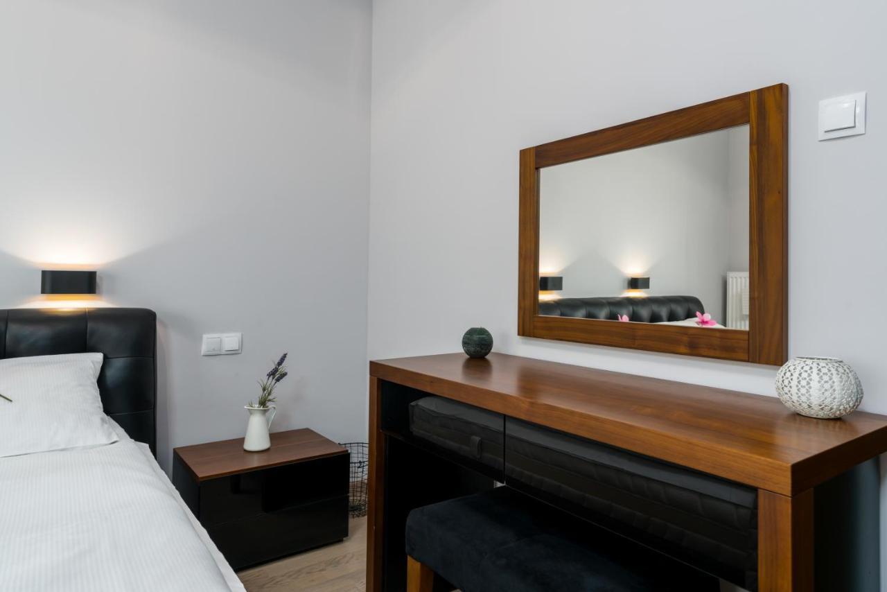 Apartments Poznan Towarowa By Noclegi Renters Luaran gambar