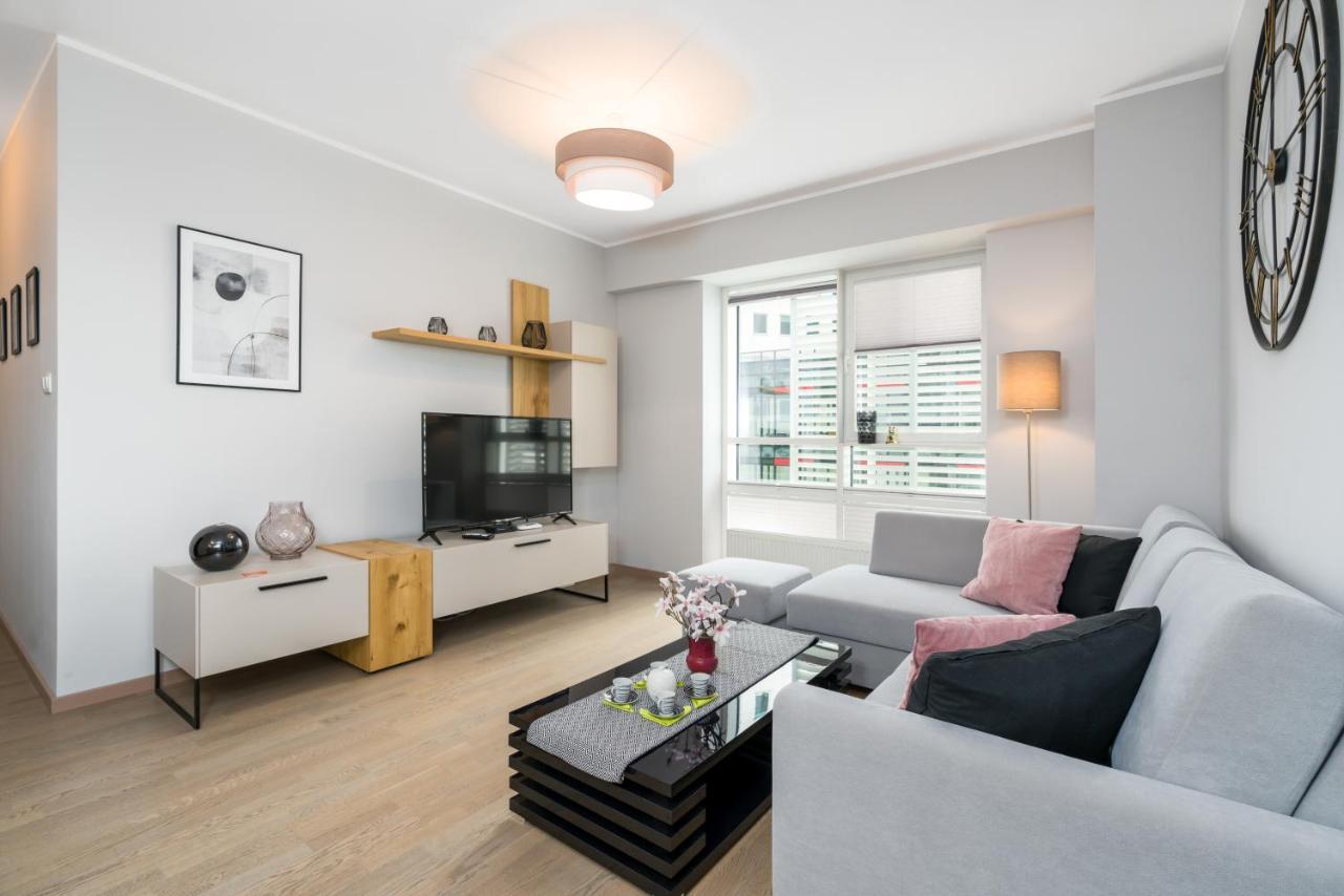 Apartments Poznan Towarowa By Noclegi Renters Luaran gambar