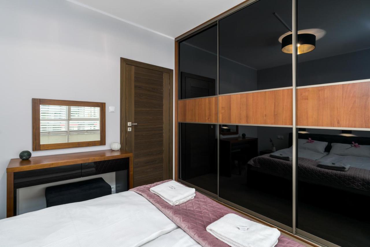 Apartments Poznan Towarowa By Noclegi Renters Luaran gambar