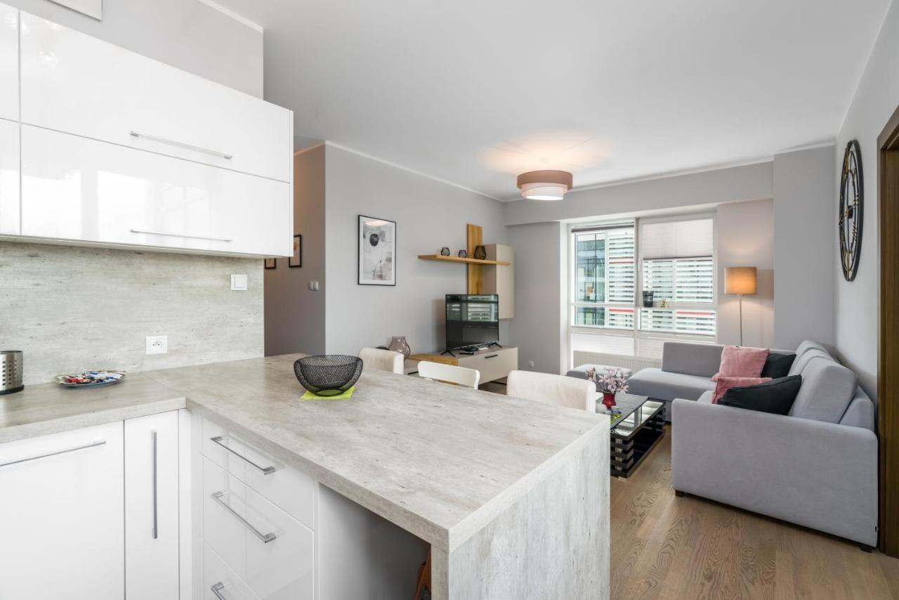 Apartments Poznan Towarowa By Noclegi Renters Luaran gambar