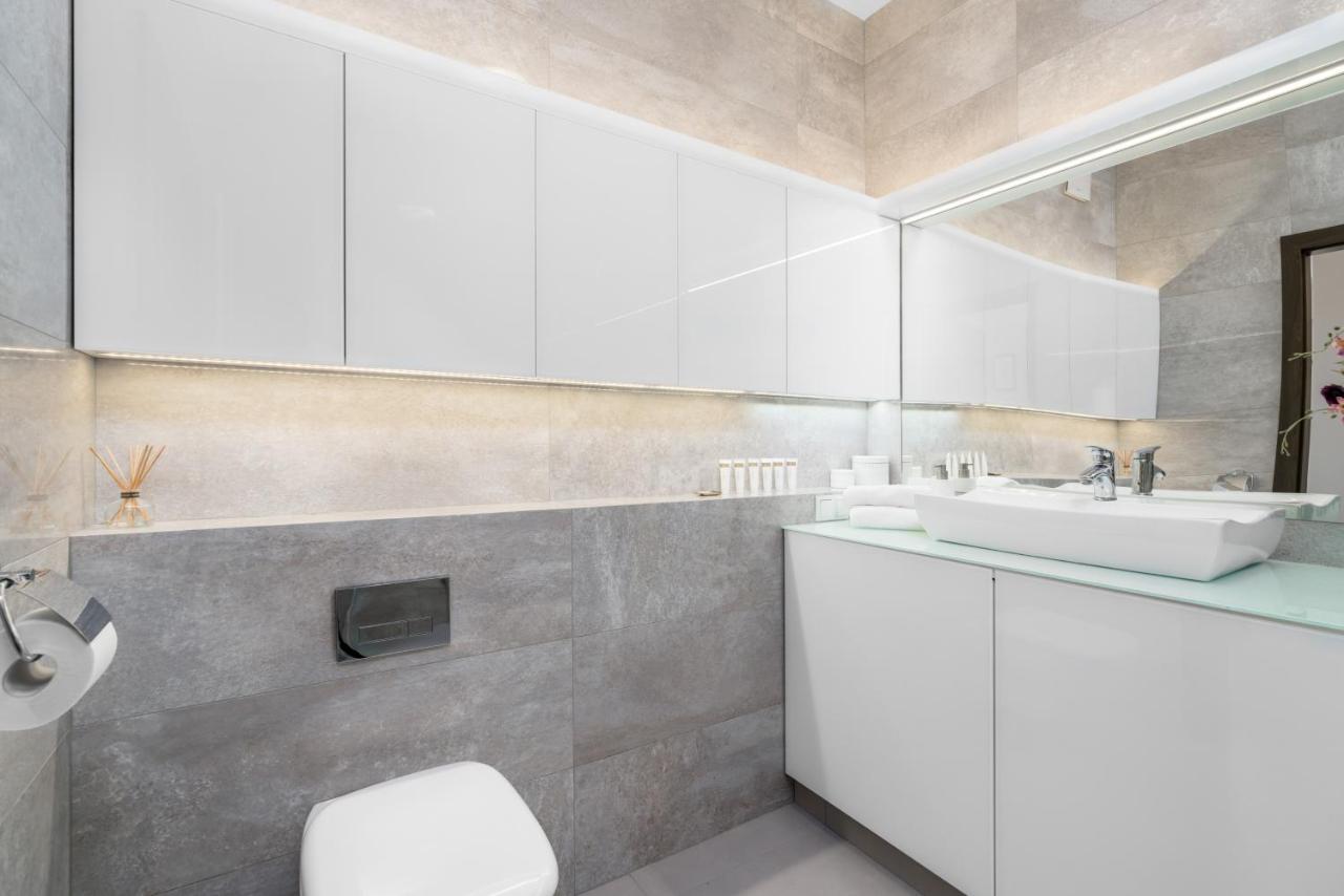 Apartments Poznan Towarowa By Noclegi Renters Luaran gambar